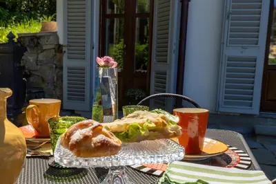 Cibo presso l'appartamento o nelle vicinanze