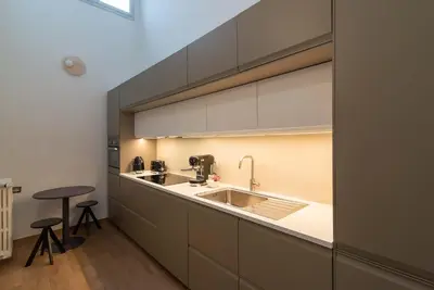 Cucina o angolo cottura di Marble with view MDR Apartments Collection
