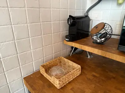Set per la preparazione di tè e caffè presso Oasis Apartment, Vasca Idromassaggio e Parcheggio