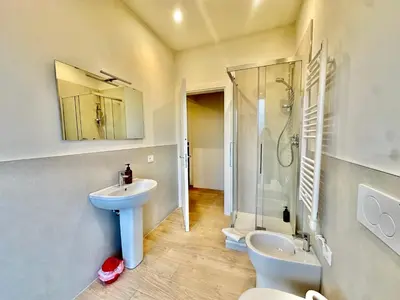 Bagno di Luxury house a pochi passi dalla tramvia