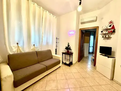 TV o dispositivi per l'intrattenimento presso BFlorence, Bilocale Piano Terra con Resede Privato Centro Storico
