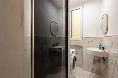 Bagno di Lotus San Frediano by MMega