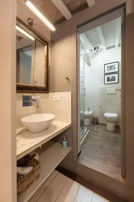 Bagno di San Lorenzo Mezzanine