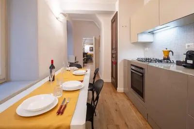 Cucina o angolo cottura di Suite storica Santo Spirito - 5 min Ponte Vecchio