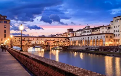 Vista sul fiume nelle vicinanze dell'appartamento