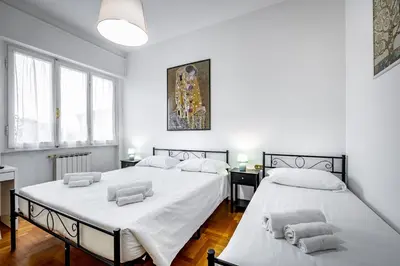 Letto o letti in una camera di YD Bright 2 Bedrooms, Equipped Kitchen