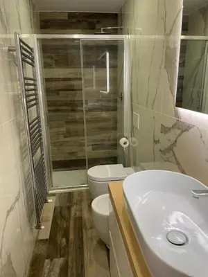 Bagno di Mini white apartment