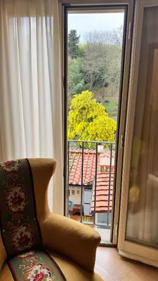 Area soggiorno di Charming Florence Flat San Niccolò 87