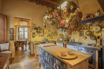 Planimetria di Characteristic apartment with Terrace in Florence