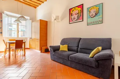 Area soggiorno di Two bedrooms Verdi comfortable apartment