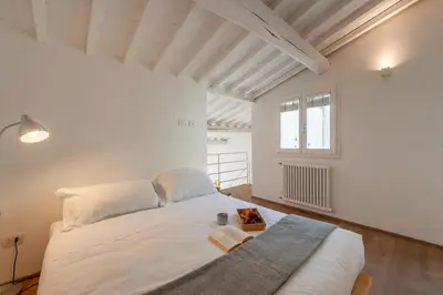 Letto o letti in una camera di 20' dal Duomo - Fuori ZTL - Parcheggio Comodo