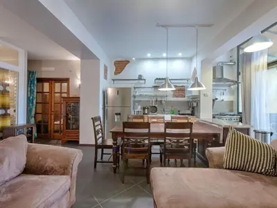 Cucina o angolo cottura di Apartment Zwei Schlafzimmer mit Garten und Whirlpool by Interhome