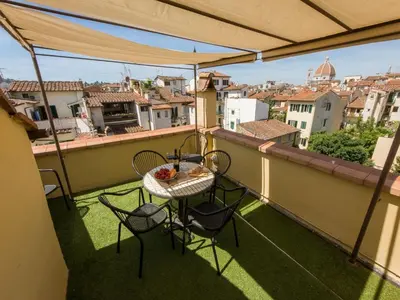 Balcone o terrazza di Apartment Ruhige Wohnung in Santa Croce mit Terrasse- Kathedrale von Florenz-Nähe by Interhome