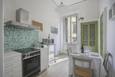Cucina o angolo cottura di Family Apartment in the Heart of Florence