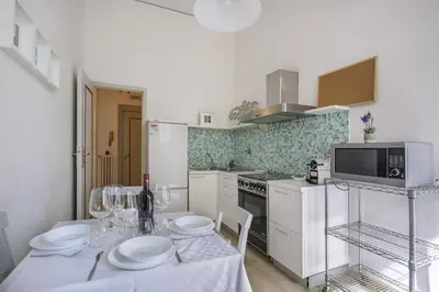 Cucina o angolo cottura di Family Apartment in the Heart of Florence