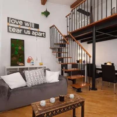 Sant'Amborgio Top Floor Studio