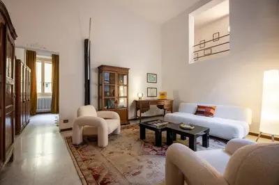 Area soggiorno di Like a Local Borgo San Jacopo By Maison Florence