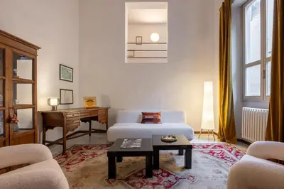 Area soggiorno di Like a Local Borgo San Jacopo By Maison Florence