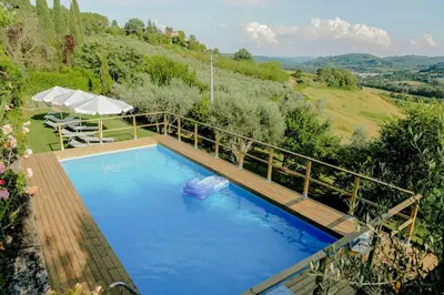Piscina di Medieval Church With Pool In Chianti o nelle vicinanze