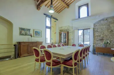 Planimetria di Medieval Church With Pool In Chianti