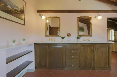 Planimetria di Farmhouse With Pool Amongst Chianti Vineyards