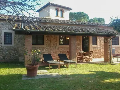 Giardino di Farmhouse With Pool Amongst Chianti Vineyards