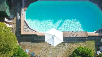 Piscina di Farmhouse With Pool Amongst Chianti Vineyards o nelle vicinanze