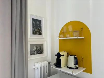 Set per la preparazione di tè e caffè presso OASIS Room