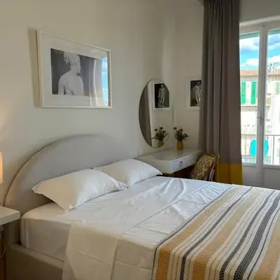 OASIS Room