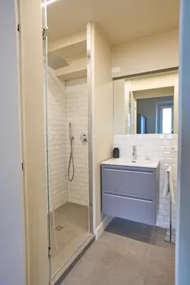 Bagno di Modern Penthouse with Terrace San Frediano