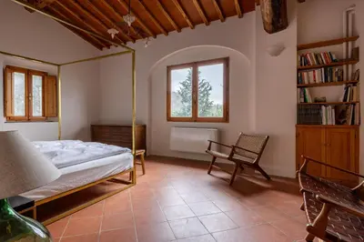 Letto o letti in una camera di Villa Il Casalino, Florentine Hills with Pool