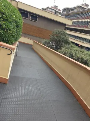 Balcone o terrazza di Rose apartment - 5 min centro - comfort ed eleganza