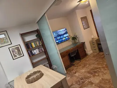 TV o dispositivi per l'intrattenimento presso Calle 2 - Smart elegance just 5 minutes from downtown