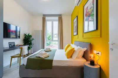Letto o letti in una camera di Bright & Stylish Florence Apt 10 from SMN