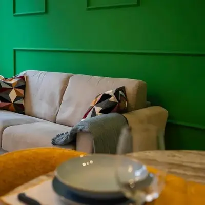 Bright & Stylish Florence Apt 10 from SMN
