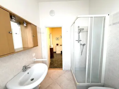 Bagno di Vintage Armonia 2BR apartment