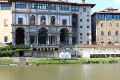 Vista sul fiume nelle vicinanze dell'appartamento