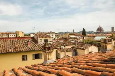 Vista generica su Firenze o vista sulla città dall'interno dell'appartamento