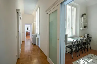 Planimetria di Romantic and Charming Apartments