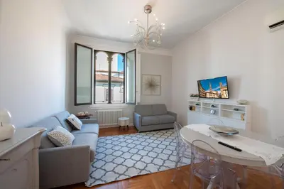Area soggiorno di Romantic and Charming Apartments