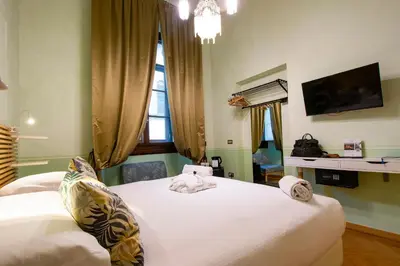 TV o dispositivi per l'intrattenimento presso N4U Guest House Florence