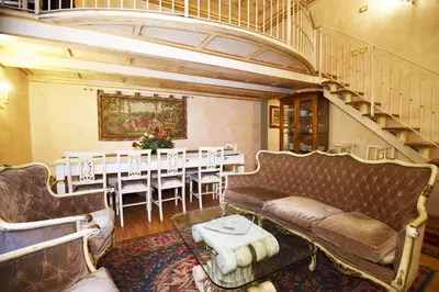 Area soggiorno di Italian Experience-Suite Medici