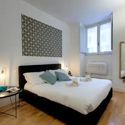 Costa San Giorgio Apartment by Mamo Florence