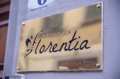 Certificato, attestato, insegna o altro documento esposto da Residenza Florentia