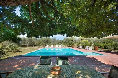 Piscina di VILLA PRIVATA CON PISCINA FIRENZE CHIANTI o nelle vicinanze