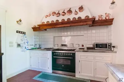 Cucina o angolo cottura di VILLA PRIVATA CON PISCINA FIRENZE CHIANTI