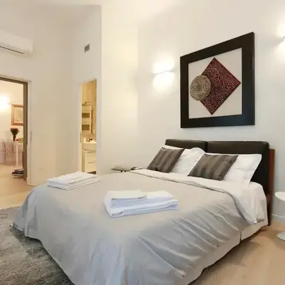 Opera 19 Luxury Apartment