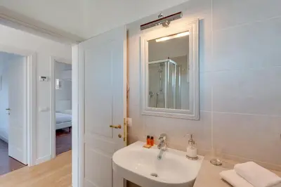 Bagno di Apartments Florence - Rondinelli Terrace