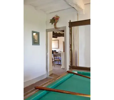 Tavolo di biliardo di Ricavoli by Salogi Villas