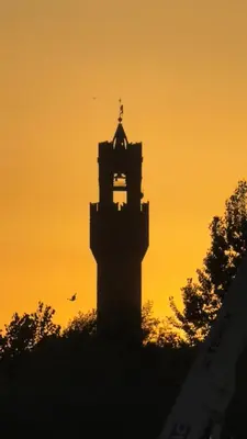 Alba o tramonto visti dall'interno dell'appartamento o dai dintorni